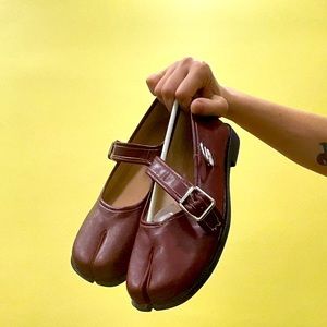 Never Worn Eco Leather Vintage Tabi Ballet Flats